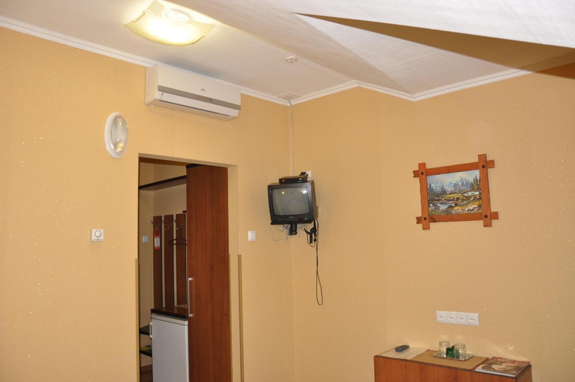 Focus Hotel Chust Zimmer foto